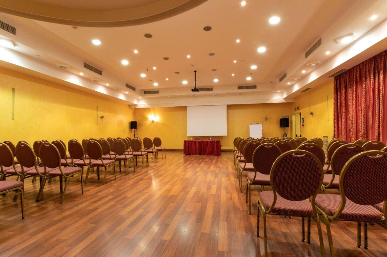 Hotel Western Ai Cavalieri 4*