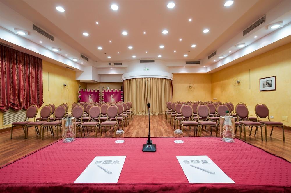 Hotel Western Ai Cavalieri 4*