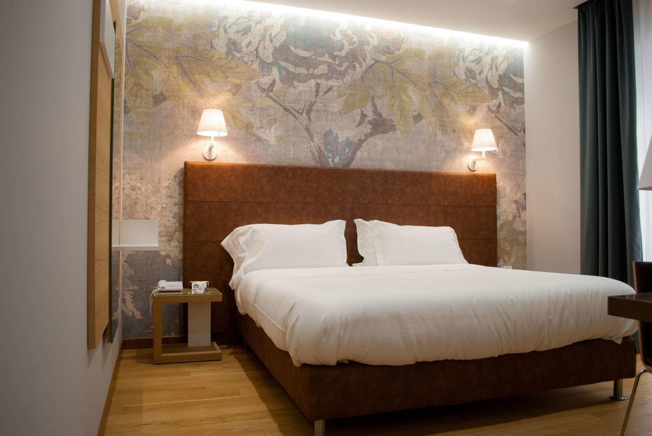 Hotel Western Ai Cavalieri 4*